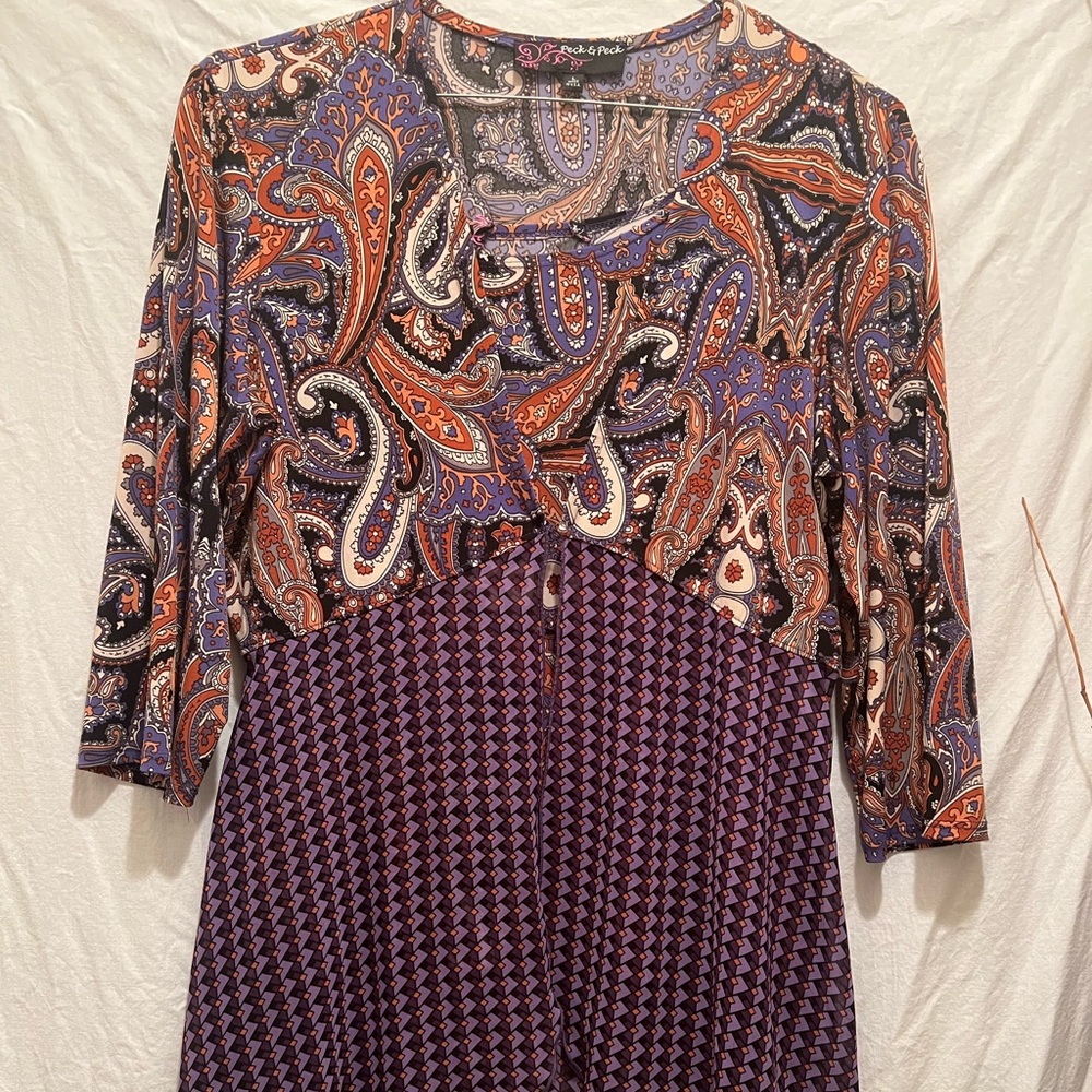 Women’s Peck & Peck L Purple Paisley 2 piece tank top w/ kimono style cover